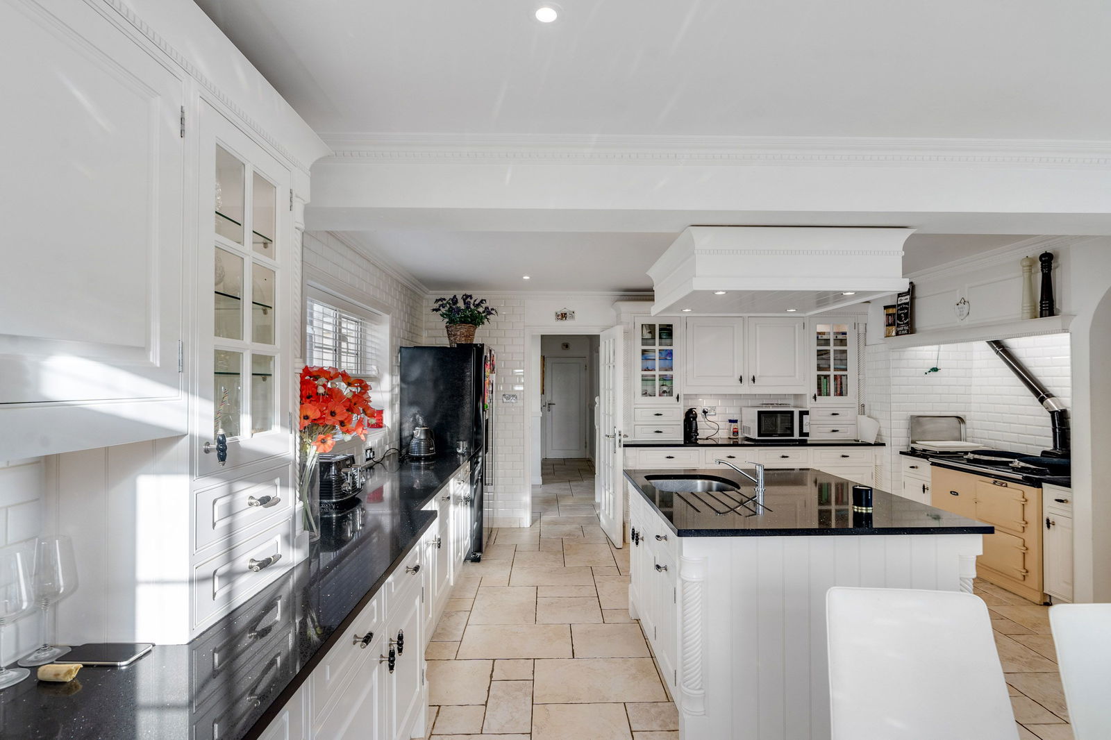 5 Bedroom Single Family Home/House's Image 8