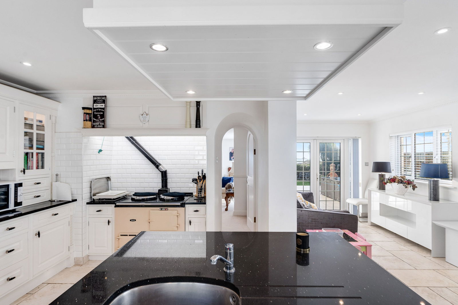 5 Bedroom Single Family Home/House's Image 12
