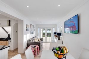 Immaculate home opposite the beach near Le Hocq