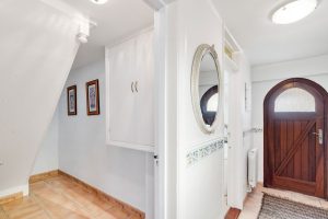 Immaculate home opposite the beach near Le Hocq