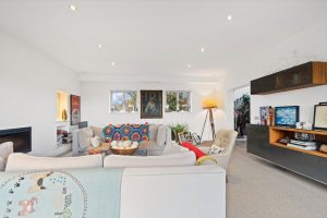 DETACHED COUNTRY HOME WITH LAND