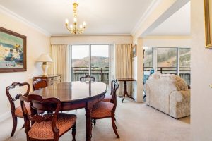 Penthouse Apartment Set in Picturesque Location with Sea Views