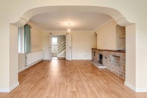 Spacious Detached Home with Versatile Living & Coastal Proximity