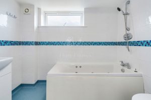 Spacious Detached Home with Versatile Living & Coastal Proximity