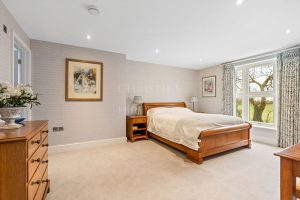 Large Family Home In Outstanding, Walk In Condition