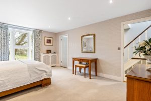 Large Family Home In Outstanding, Walk In Condition