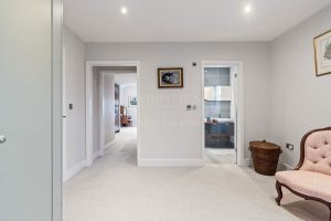 Large Family Home In Outstanding, Walk In Condition