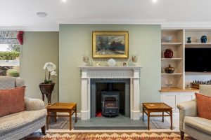 Large Family Home In Outstanding, Walk In Condition