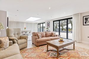 Large Family Home In Outstanding, Walk In Condition