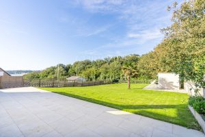 BEAUTIFUL DETACHED HOME WITH SEA VIEWS ACROSS OUAISNE BAY