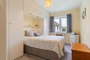 OVER 50&rsquo;S PURPOSE BUILT ONE BED APARTMENT