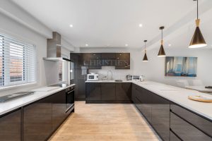 Immaculate home opposite the beach near Le Hocq