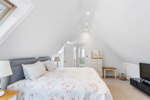 Immaculate home opposite the beach near Le Hocq