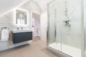 Immaculate home opposite the beach near Le Hocq