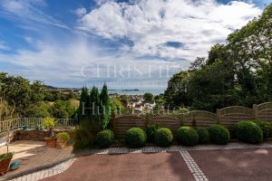 Large Family Property With Views To Elizabeth Castle