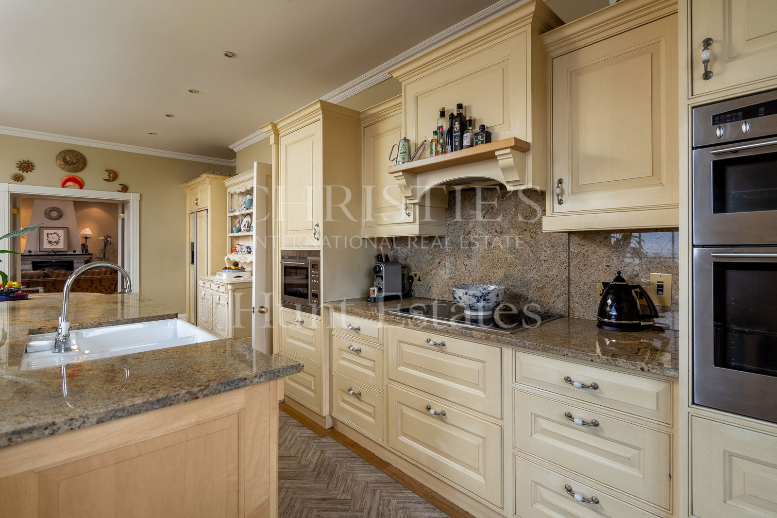 4 Bedroom Single Family Home/House's Image 11