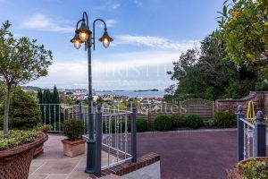 Large Family Property With Views To Elizabeth Castle