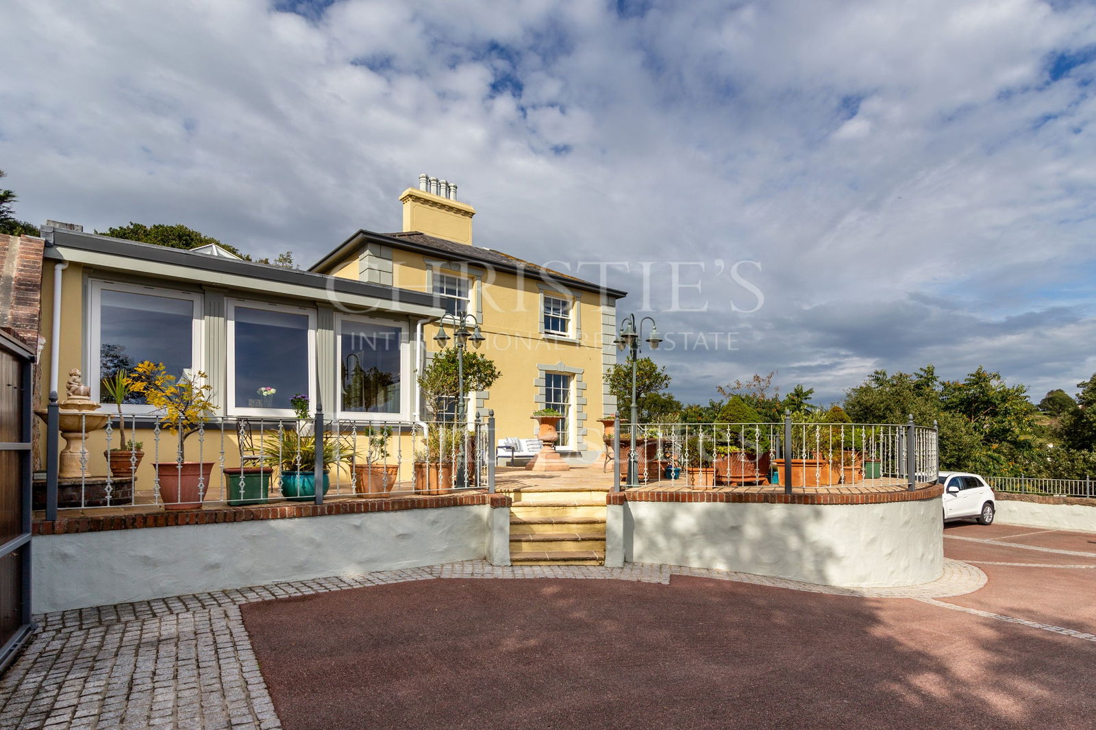 4 Bedroom Single Family Home/House's Image 36