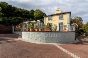 Large Family Property With Views To Elizabeth Castle