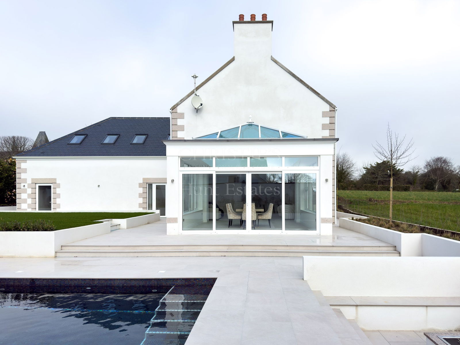 6 Bedroom Single Family Home/House's Image 46