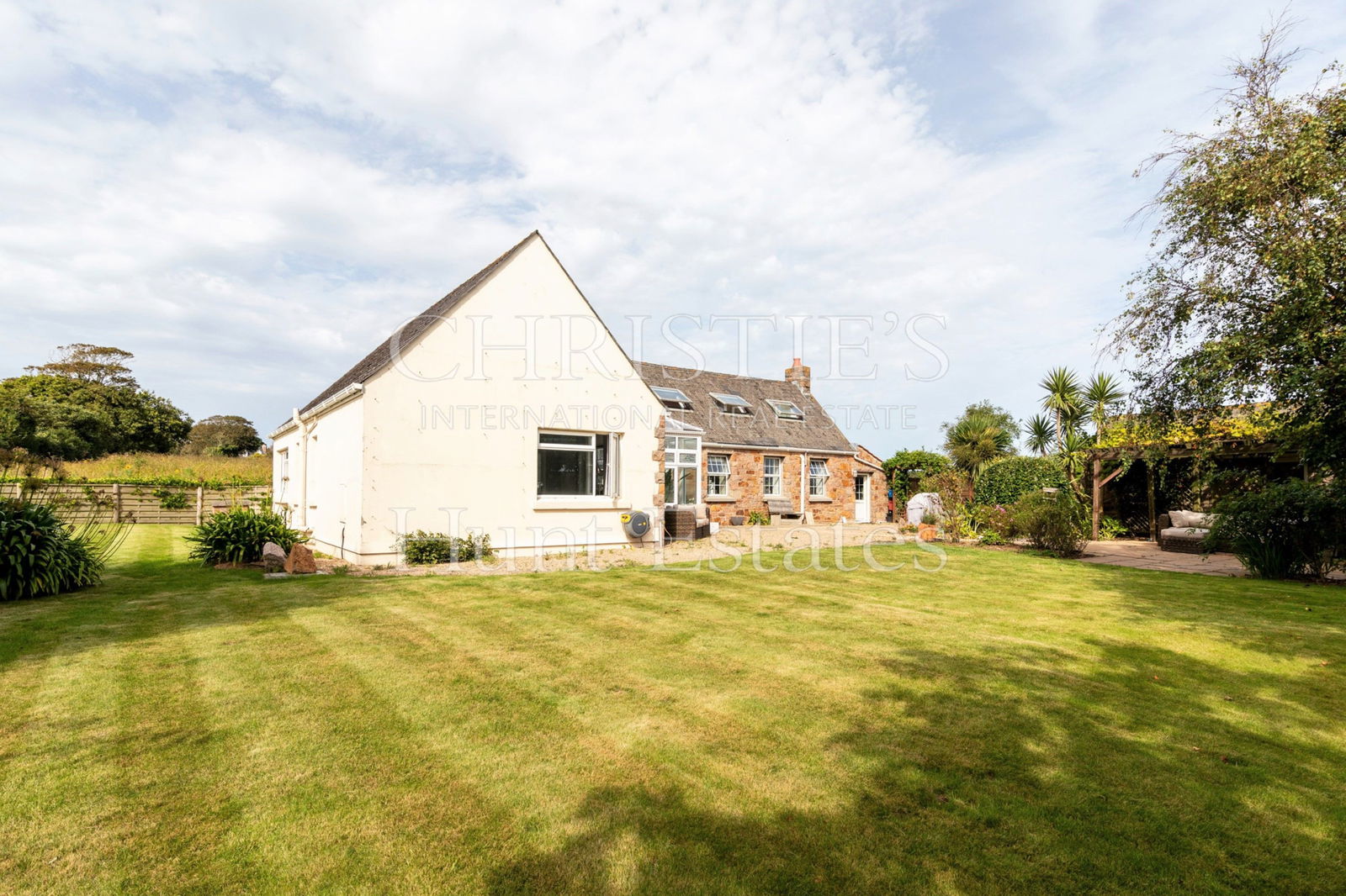 4 Bedroom Single Family Home/House's Image 22