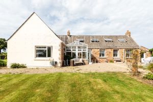 Delightful Detached Country Cottage
