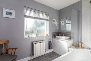 Delightful Detached Country Cottage