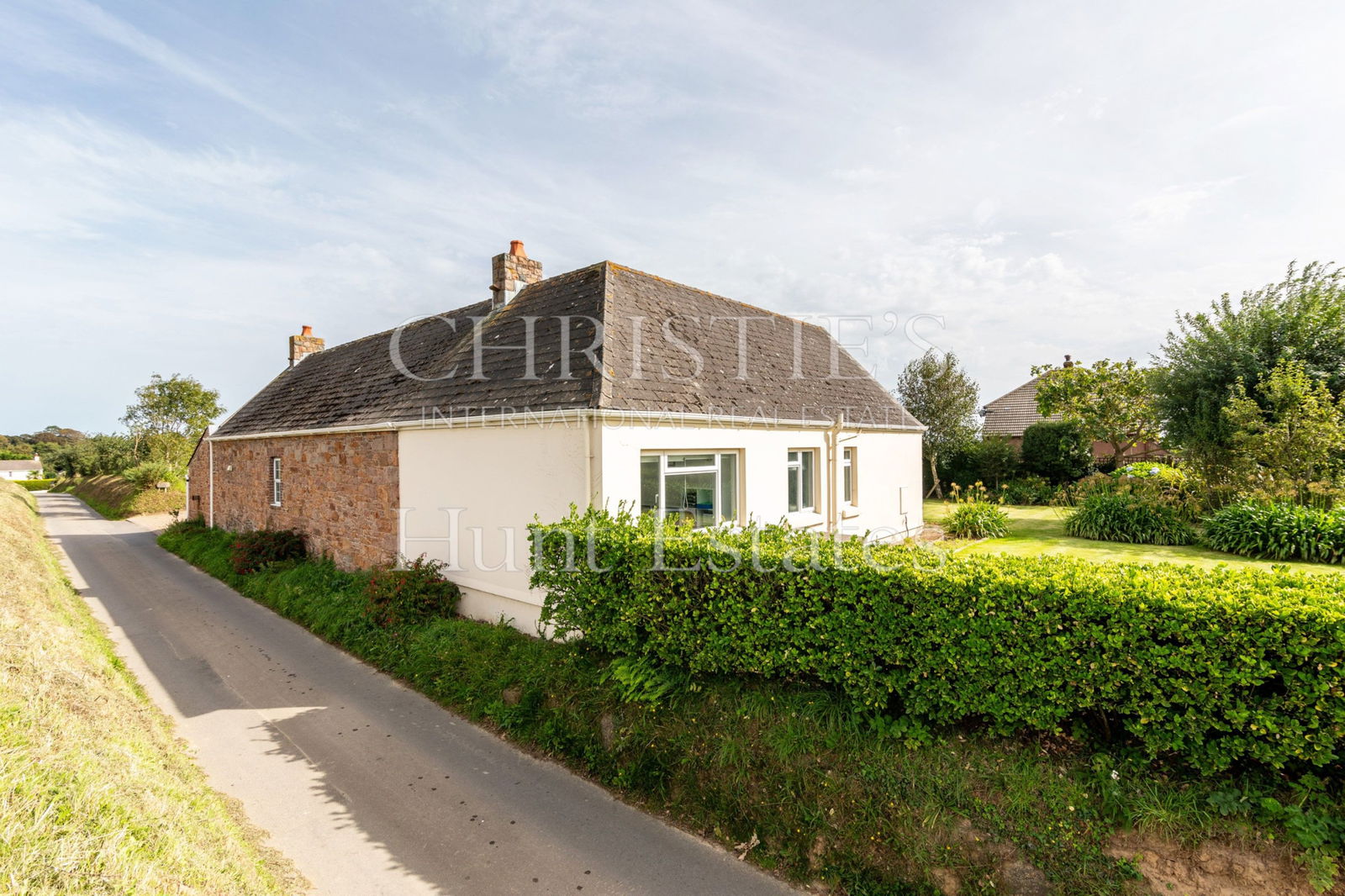 4 Bedroom Single Family Home/House's Image 28