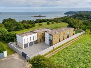 Luxurious Modern Home in Private Setting with Sea Views