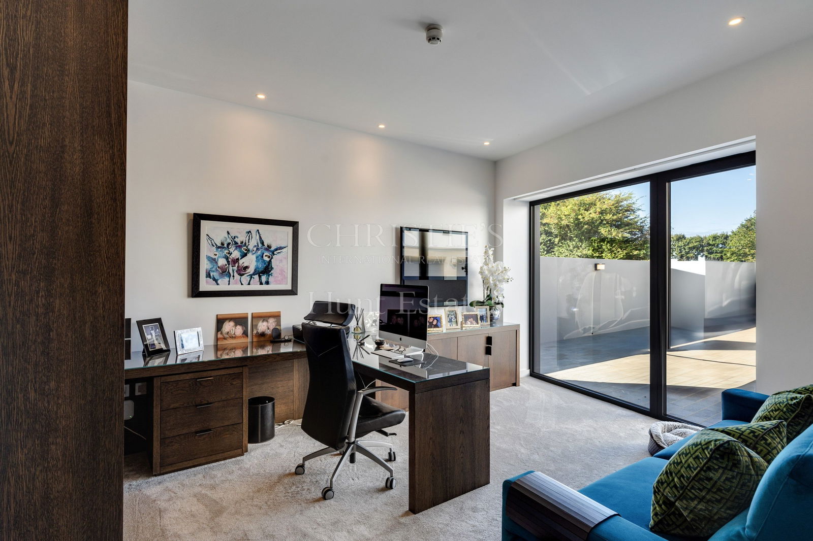 5 Bedroom Single Family Home/House's Image 17