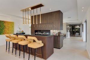 Luxurious Modern Home in Private Setting with Sea Views