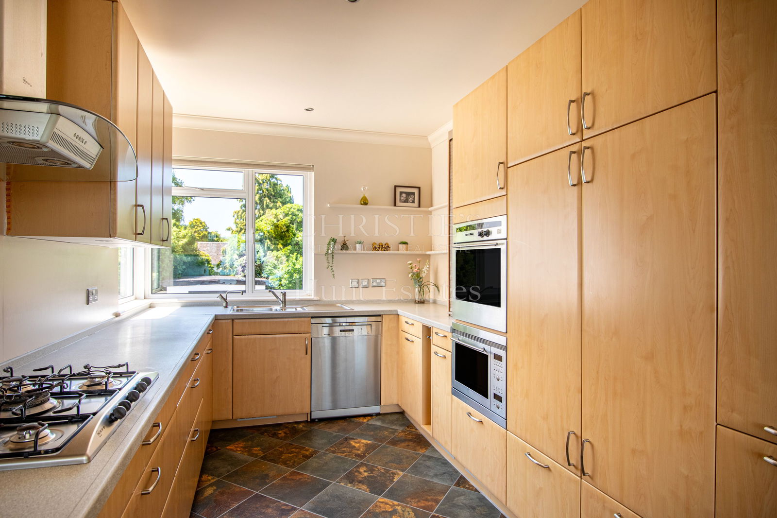 3 Bedroom Single Family Home/House's Image 12