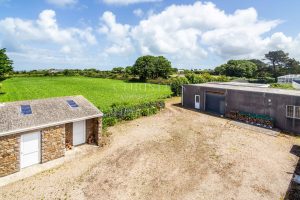 Detached Bungalow In Quiet Location With Field, Stable And Multipurpose Storage