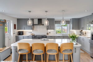 COUNTRY HOME WITH GATED ENTRANCE, GARDEN AND POOL