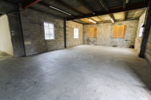 Detached Bungalow In Quiet Location With Field, Stable And Multipurpose Storage