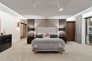 Luxurious Modern Home in Private Setting with Sea Views