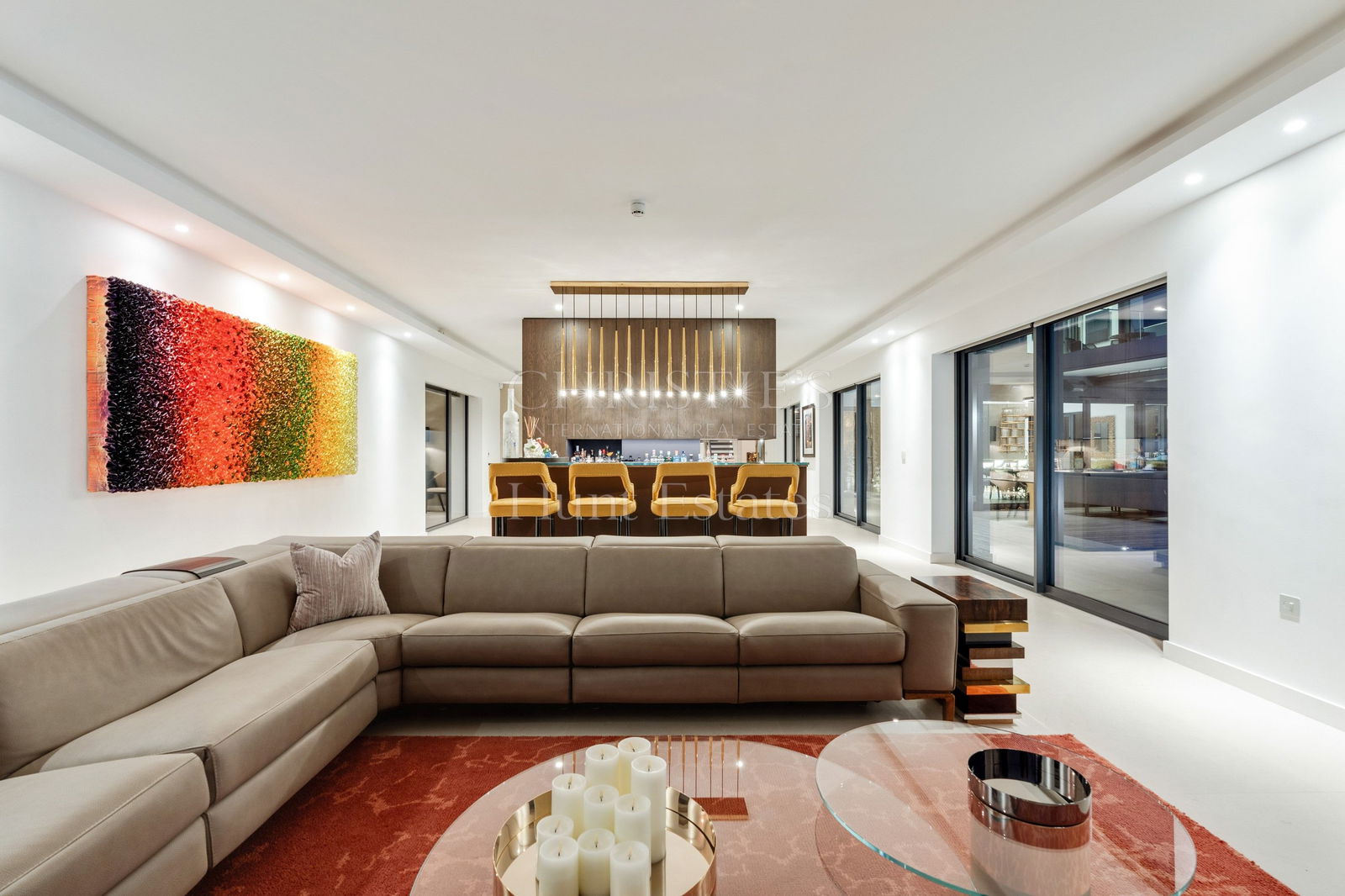 5 Bedroom Single Family Home/House's Image 8