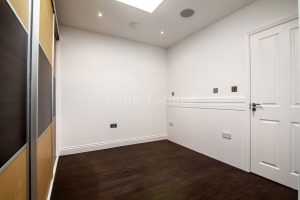 Stylish Ground-Floor Garden Apartment