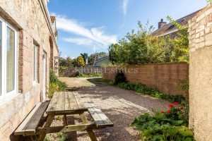 Three Bedroom Granite Cottage In Quiet Hamlet&nbsp;
