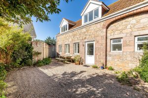 Three Bedroom Granite Cottage In Quiet Hamlet&nbsp;