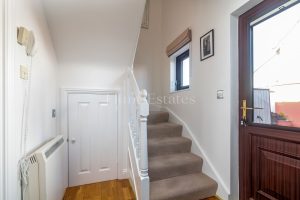 Delightful 2 Bedroom Cottage Near The Beach