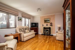 Delightful 2 Bedroom Cottage Near The Beach