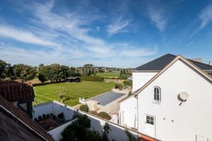 Delightful 2 Bedroom Cottage Near The Beach