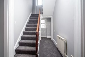 Six Bedroom Townhouse - Two Generation Or Home With Income