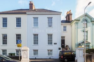 Spacious And Stylish Two Bed Apartment In St Helier&nbsp;