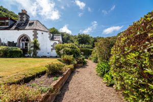 EXCITING OPPORTUNITY IN BOULEY BAY