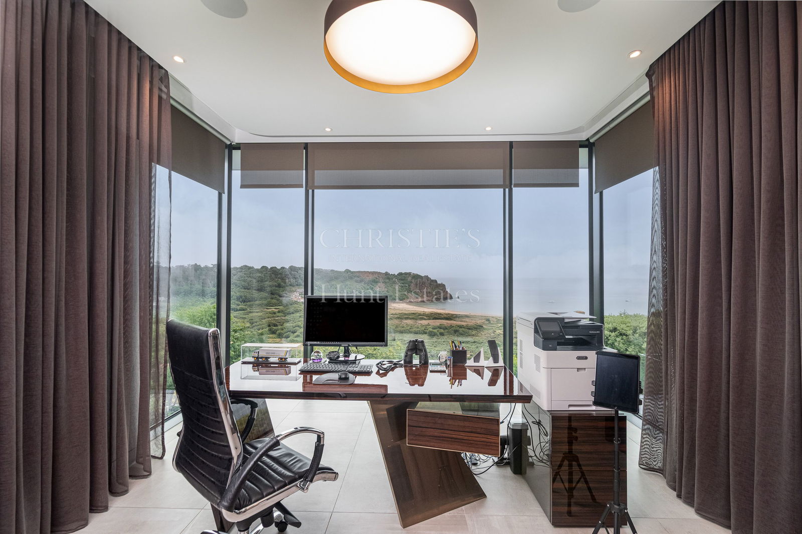 4 Bedroom Single Family Home/House's Image 13