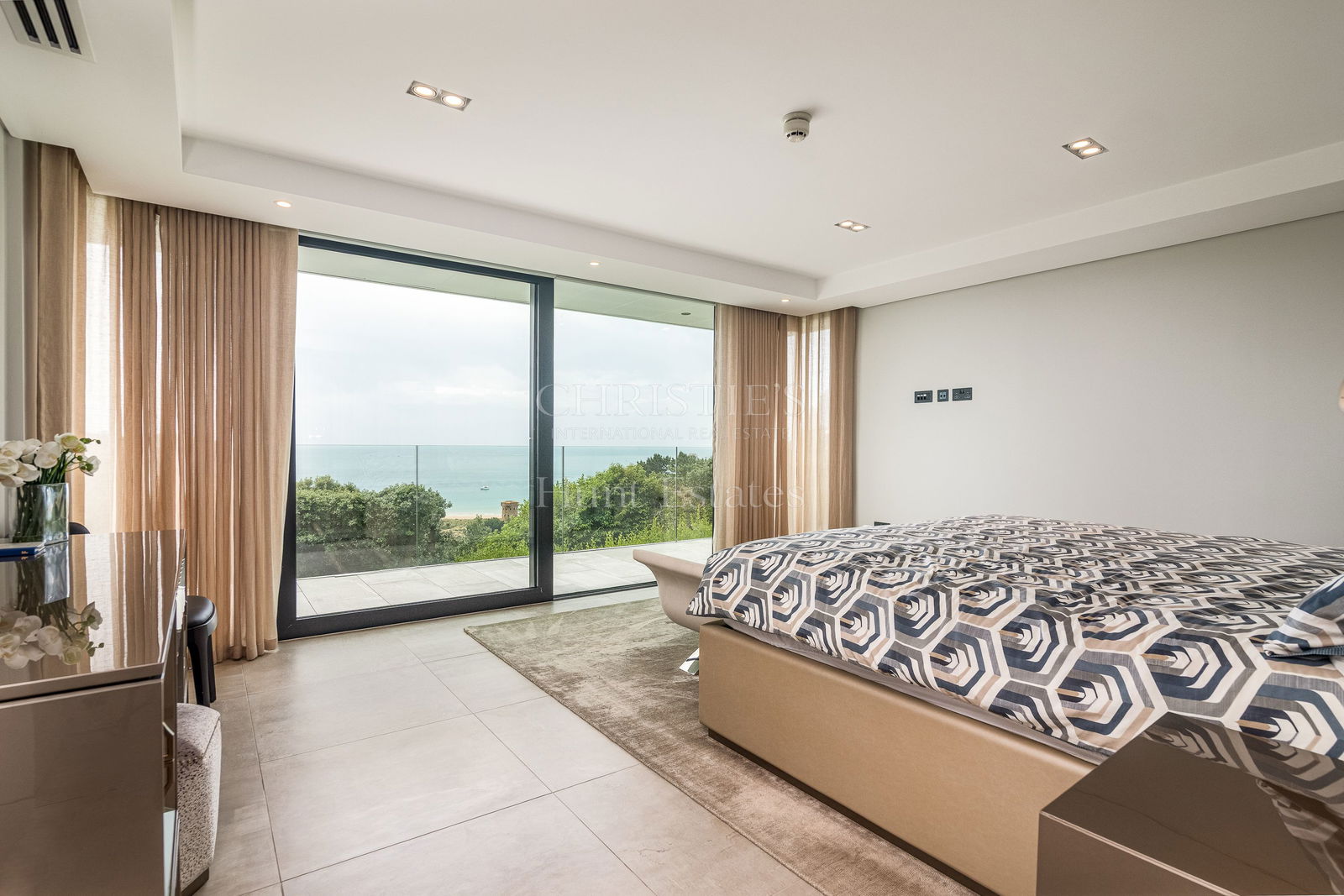 4 Bedroom Single Family Home/House's Image 25