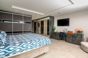 Stunning Sea Views Over Ouaisne Bay