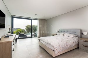 Stunning Sea Views Over Ouaisne Bay